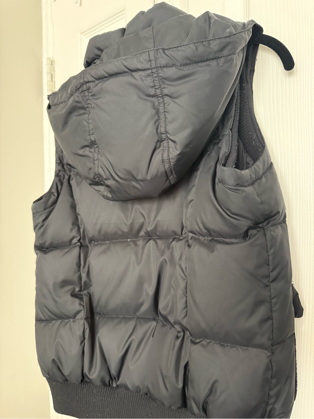 GAP Black Quilted Hooded Puffer Vest